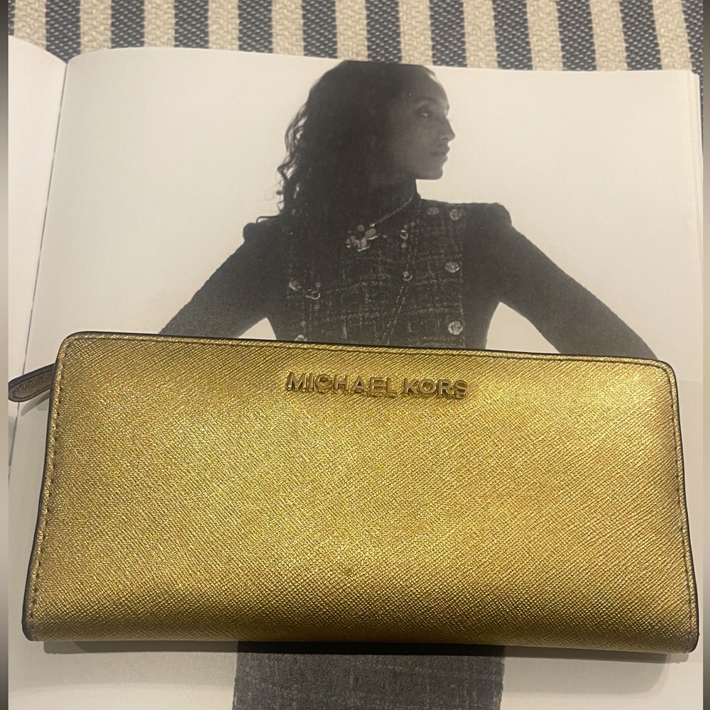 Michael Kors Gold Wallet
